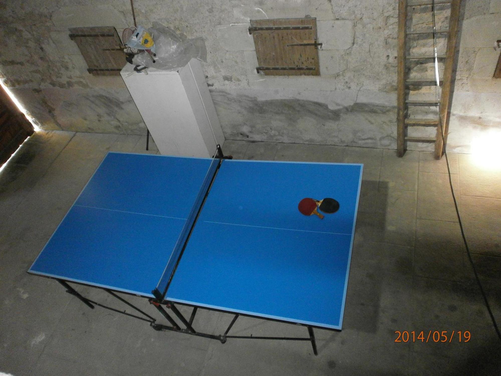 La Vache Tennis Privé Crux-la-Ville Extérieur photo